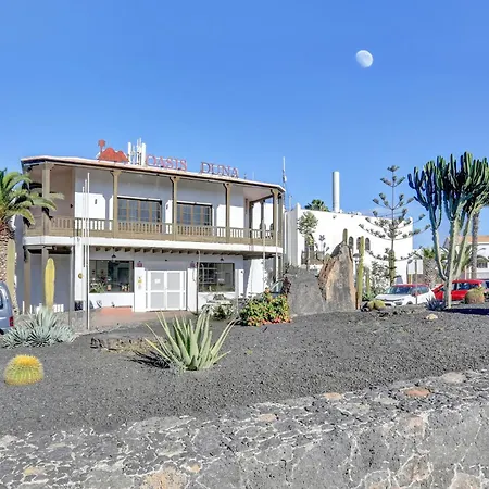Casa Alvates קורלחו